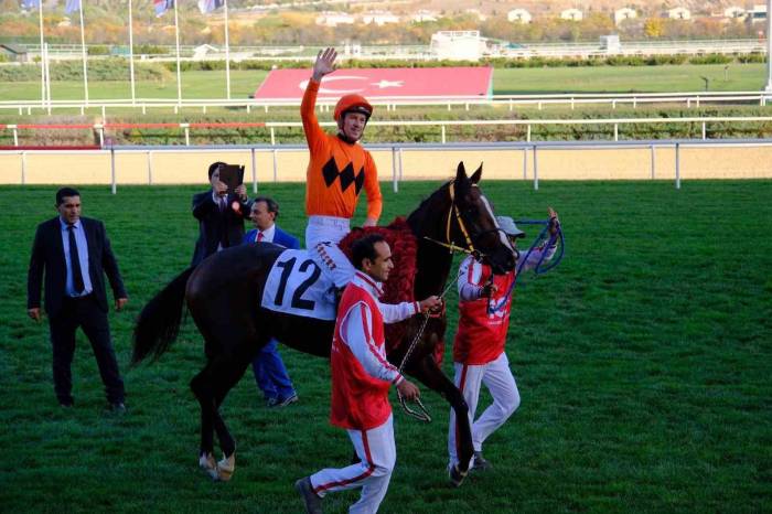 43. Cumhuriyet Koşusu İle 85. Cumhurbaşkanlığı Koşusu Yapıldı