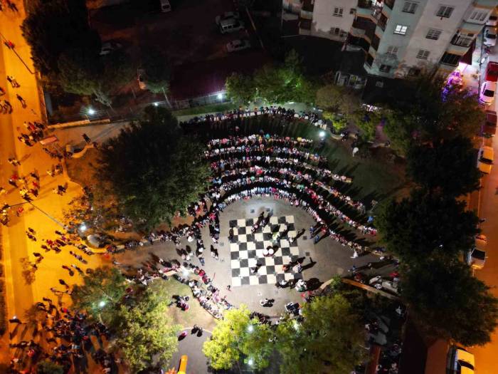 Kozan Sokaklarında Cumhuriyet Coşkusu