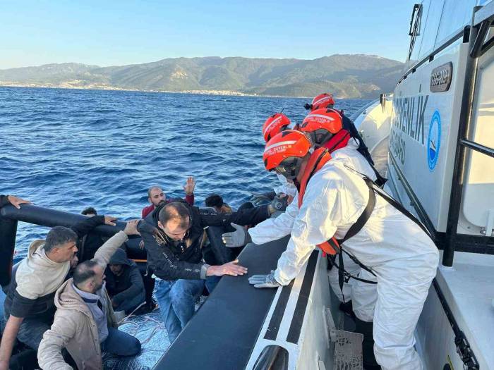 Yunanistan Geri İtti, Türkiye Kurtardı