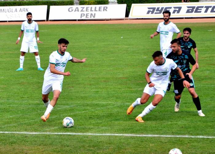 Muğlaspor Kendi Evinde Oynadığı İlk Maçta 2-0 Kazandı