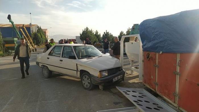 Çorum’da İki Otomobil Çarpıştı: 1 Yaralı