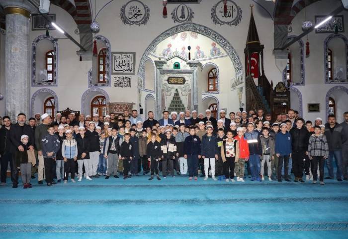 Kütahyalı Gençler Sabah Namazında Buluştu