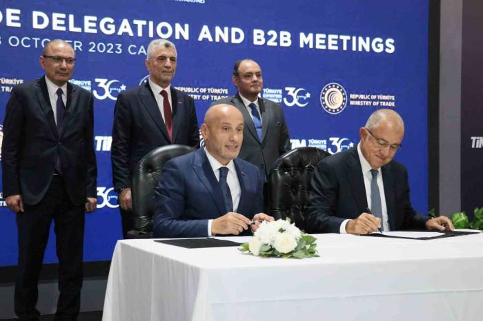 Ticaret Bakanı Bolat Mısır’da Fuar Açılışına Katıldı