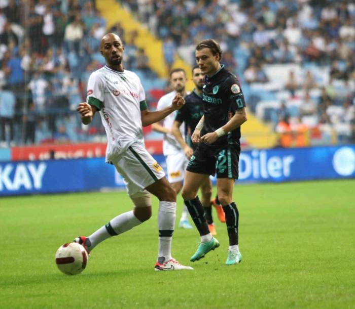 Trendyol Süper Lig: Adana Demirspor: 0 - Konyaspor: 0 (İlk Yarı)