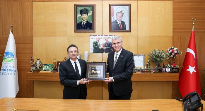 Azerbaycan Milli Savunma Bakanı Guliyev: “Biz Türkiye İle Yek Bir Vücut Gibiyiz”