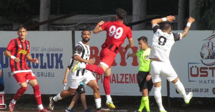 Çeşme Belediyespor Sahasında 3-2 Mağlup