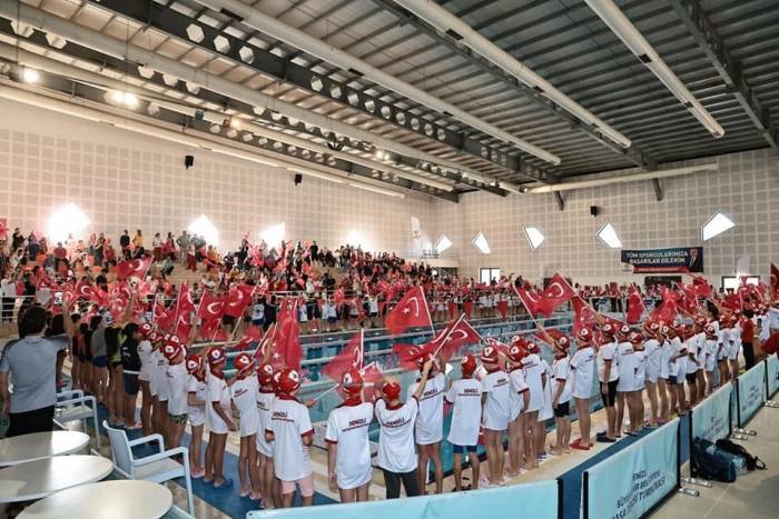 Kulaçlar Cumhuriyet’in 100. Yılı İçin Atıldı