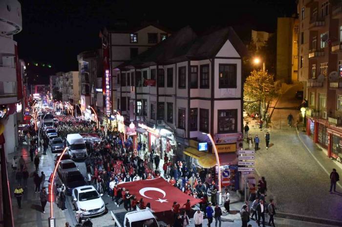 Gümüşhane’de Fener Alayı Yürüyüşü Gerçekleştirildi