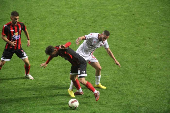 Tff 2. Lig: 24erzincanspor: 2 - Uşakspor: 0