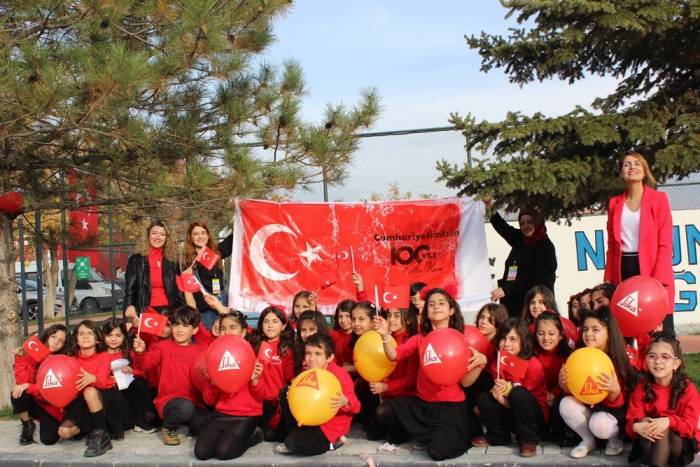 Van Tegv’de Cumhuriyet’in 100. Yılı Coşkuyla Kutlandı