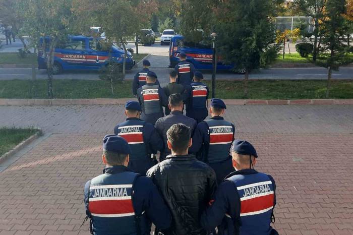 Jandarmadan Uyuşturucu Operasyonu: 3 Tutuklama