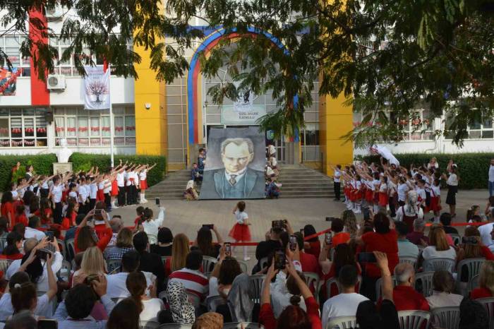 Başak Koleji’nde 100. Yıl Coşkusu Yaşandı