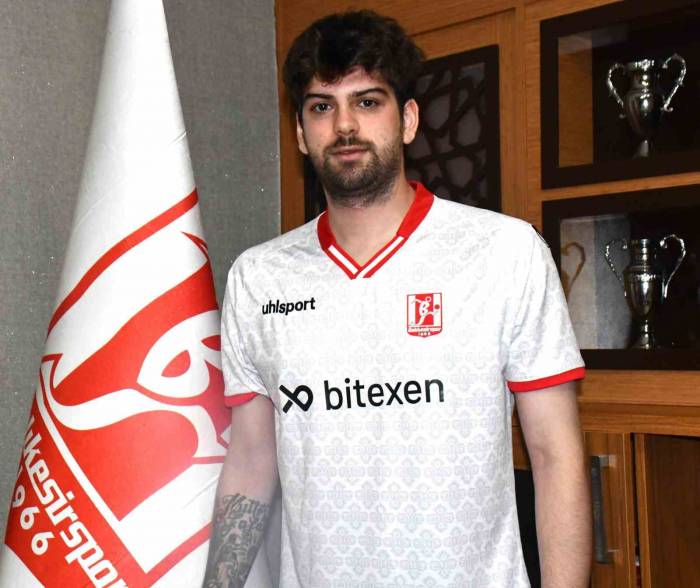 Balıkesirspor’da 4 Oyuncu Kadro Dışı Bırakıldı