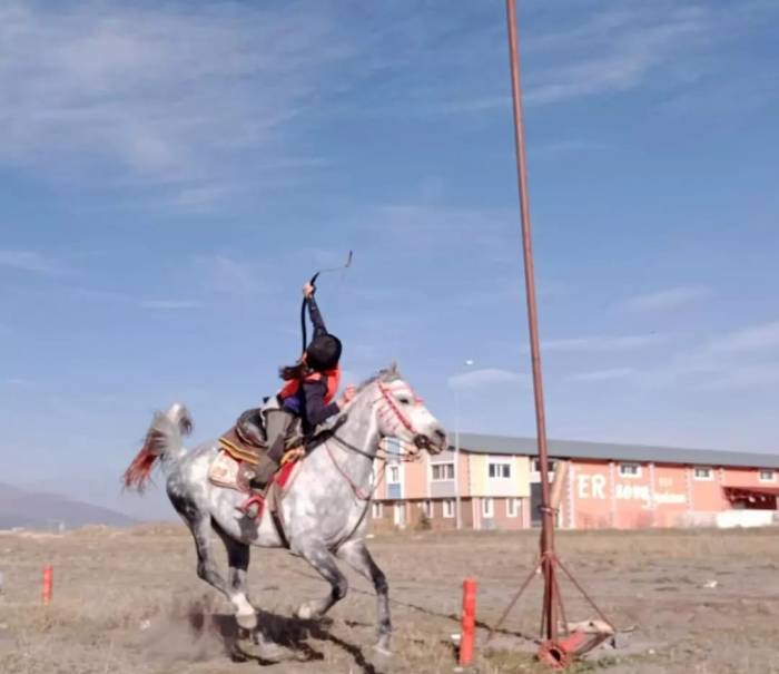 Genç Akademisyenler Birliği Cirit Sahasında Buluştu