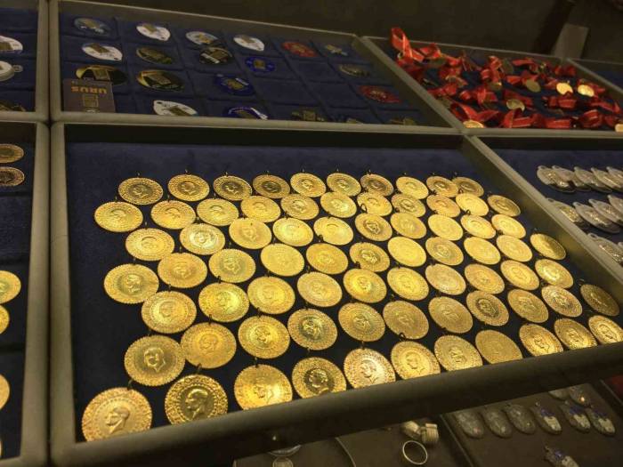 Gram Altın Rekor Kırdı, Çeyrek Altın 3 Bin Lirayı Aştı