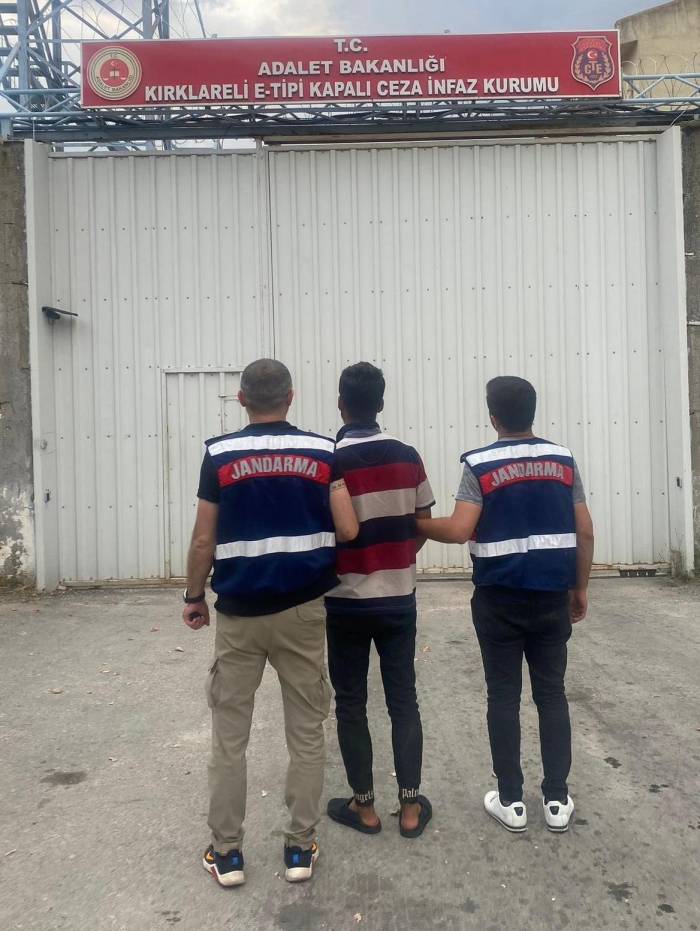 Kırklareli’nde Sınırdan Kaçmaya Çalışan Pkk/kck-pyd/ypg Ve Fetö Üyesi 8 Kişi Yakalandı