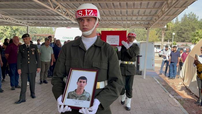 Kalp Krizi Sonucu Hayatını Kaybeden Asker, Törenle Toprağa Verildi