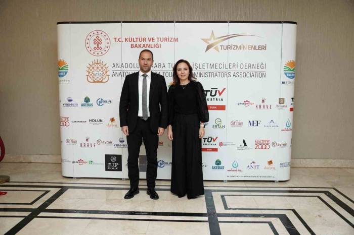 Niğde ’yılın Turizmde En İyi Çıkış Yapan İli’ Ödülünü Aldı