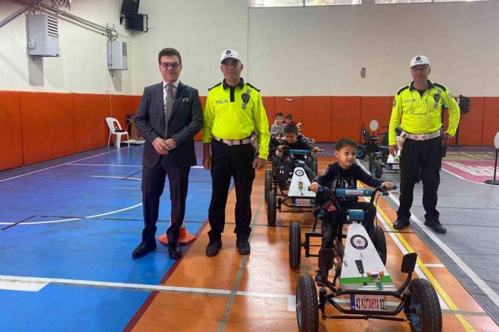 Simav’da Bin 527 Kişiye Trafik Eğitimi Verildi