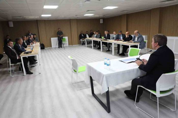 Vali Aydoğdu, “Halk Günü” Toplantısında Vatandaşları Dinledi