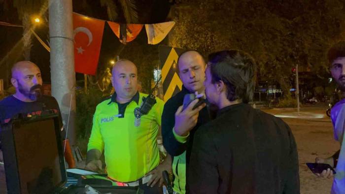 Alkollü Çift Motosiklet Kazasında Yaralandı