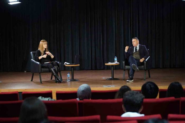 Hukukçular Uyarıyor: “‘Seni Seviyorum’ Demek Taciz Sayılabilir”