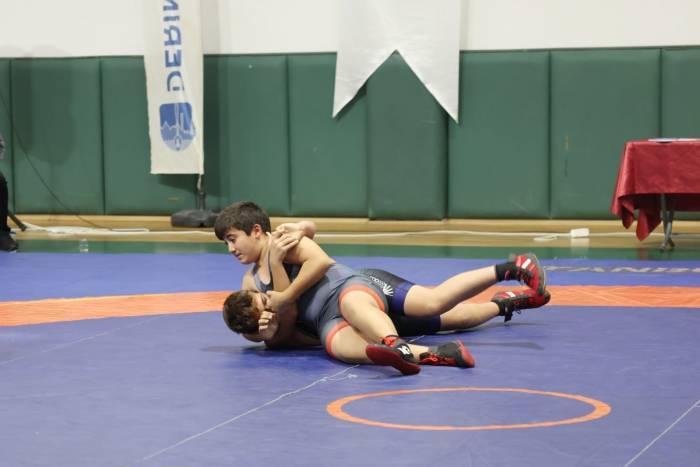 Cumhuriyet Kupası İçin Güreştiler