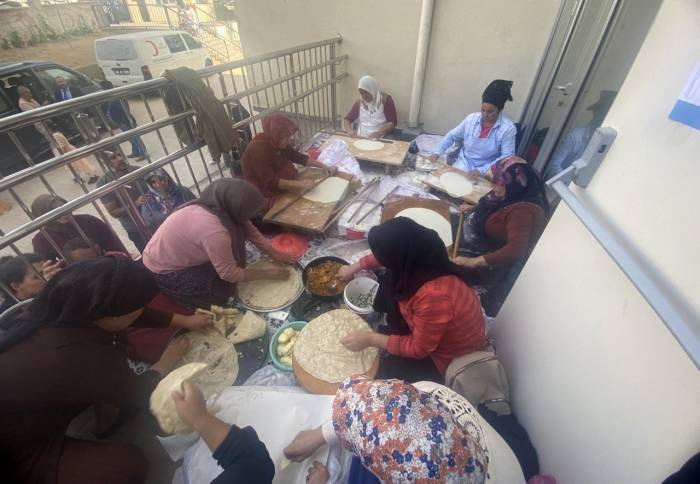 Kahramanmaraşlı Depremzedeler, Gazzelilerin Yaralarını Sarmak İçin Harekete Geçti