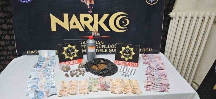 Tutuklanan Uyuşturucu Taciri Kadın: "Bir Şey Geçti Elinize İyi Çekin"