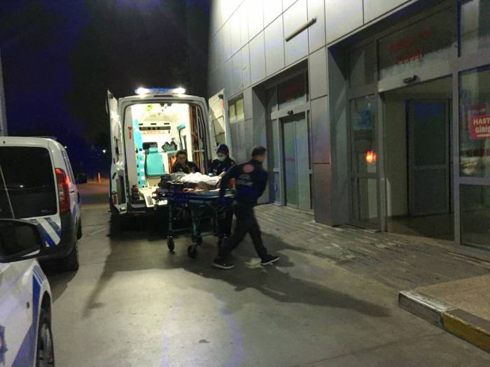 Alacağını İsteyen Yaşlı Adamı Tabancayla Vurarak Yaraladı
