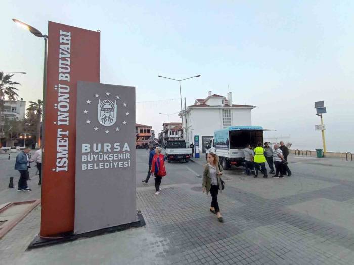 Bursa Büyükşehir Belediyesi’nden Chp’li Mudanya Belediyesi’ne Tabela Eleştirisi