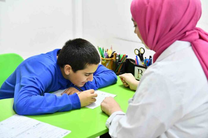 Otizimli Genç Esenyurt Belediyesi Özel Eğitim Merkezi’nde Eğitim Alarak Başarısını İleri Seviyeye Taşıdı