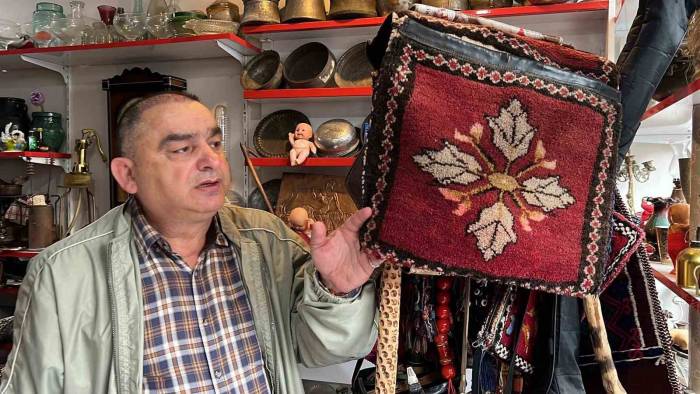 Emekli Öğretmen 45 Yıllık Birikimiyle Çocukluk Hayalini Gerçekleştirdi