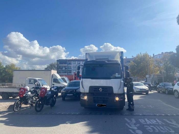 Emniyet Ve Jandarma’dan Yük Taşıyan Araçlara Denetim