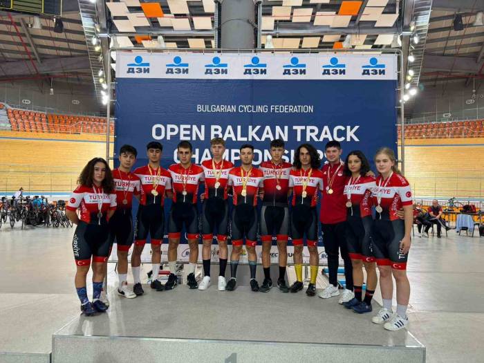 Millilerden, Balkan Açık Pist Bisikleti Şampiyonası’na 20 Madalya İle Rekor