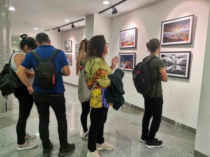 “Ege’nin İncisi: İzmir” Fotoğraf Sergisine Yoğun İlgi