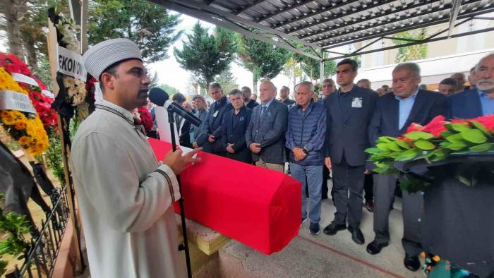 Gazeteci Osman Saffet Arolat Son Yolculuğuna Uğurlandı