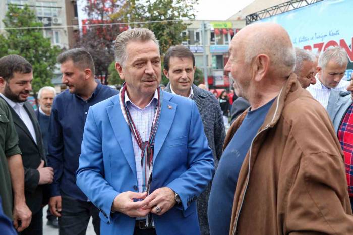 Gaziosmanpaşa’da Yenikapı Trabzon Günlerine Karalahana Çorbalı Davet