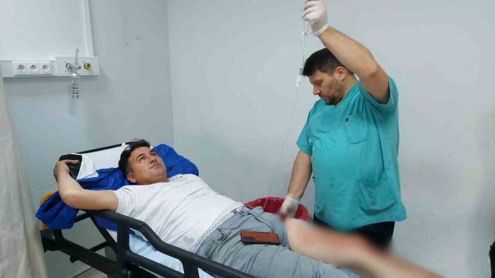 Akaryakıt İstasyonunda Bıçaklandı