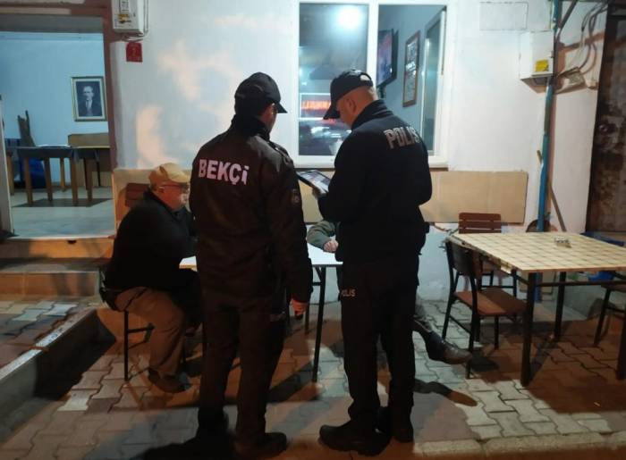 Balıkesir’de Polisten Gece ’huzur’ Uygulaması