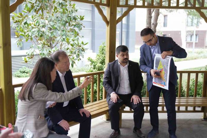 Çinli Bakan Esenler’in Dönüşümüne Hayran Kaldı