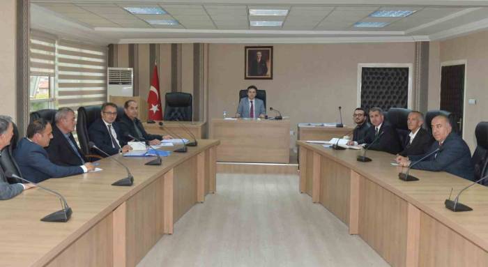 Vali Yardımcısı Karadağ, Muhtarların Taleplerini Dinledi