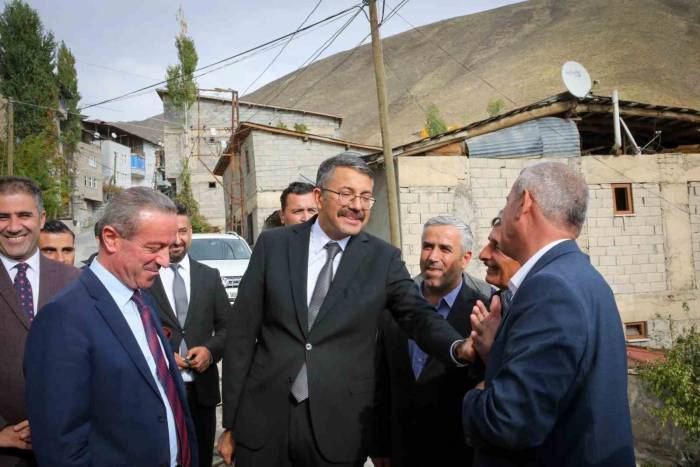 Vali Ali Çelik 3 Ayrı Mahallede İncelemelerde Bulundu