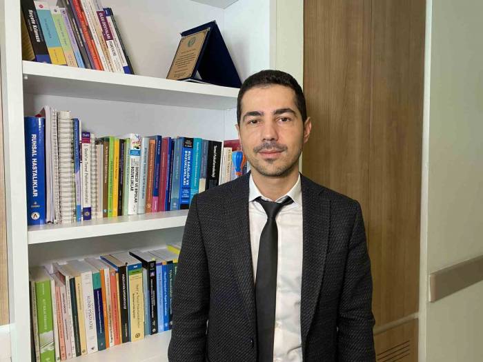 Mevsimlerde Değişkenlik Yaşanırken Uzmanlar Uyarıyor: "Mevsimsel Depresyon Bir Halk Sağlığı Sorunu"