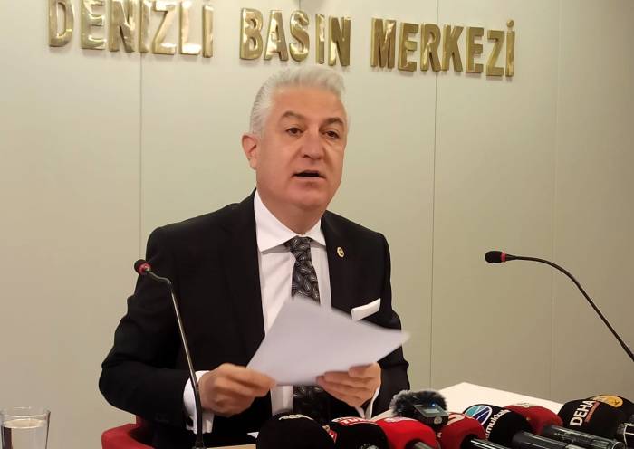 Chp’li Eski Vekilden Kılıçdaroğlu’na Ağır Suçlama: "Chp’de Atatürk Düşmanı Danışmanlar Cirit Atıyor"