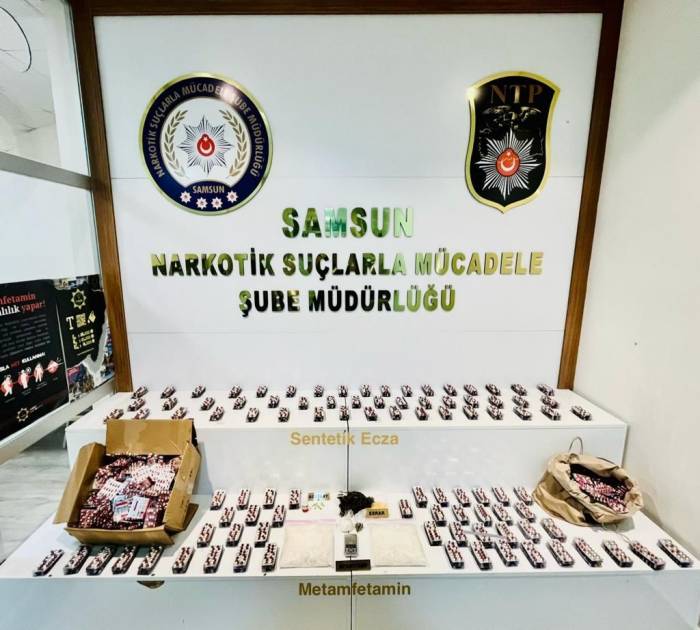 Samsun’da 2 Kilo Metamfetamin Ve 13 Bin Hap Ele Geçirildi: 3 Gözaltı