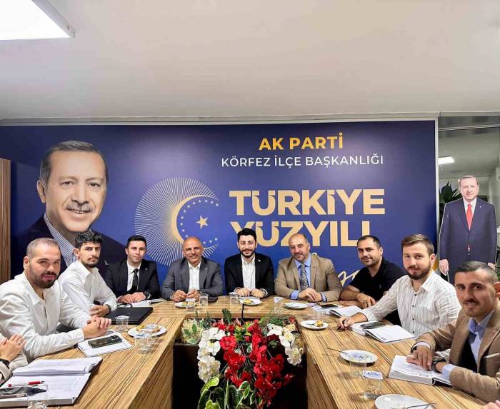 Başkan Söğüt’ten Gençlere: "Sizlerden Aldığımız Enerji Bizlere Güç Veriyor"