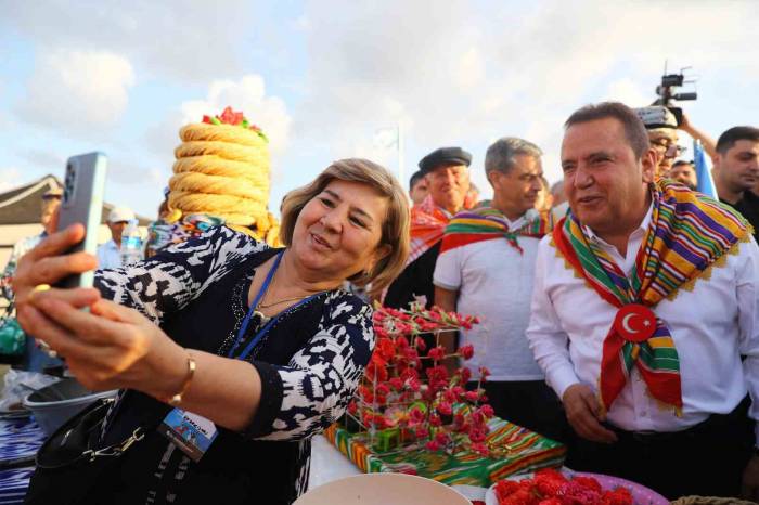 Yörük Türkmen Festivali’ne Coşkulu Açılış