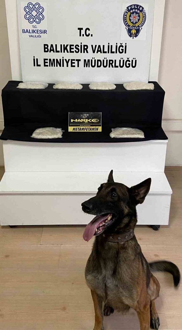 Balıkesir’de 1 Kilogram 483 Gram Metamfetamin Ele Geçirildi