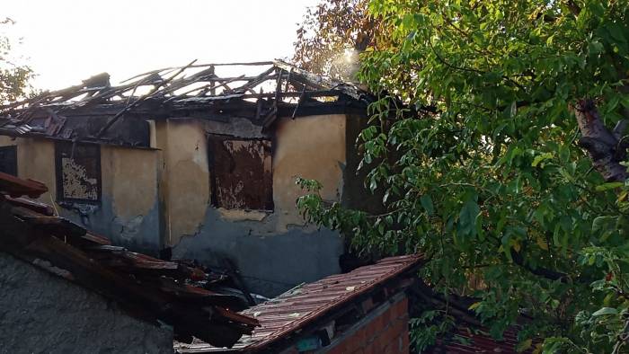 Bozüyük’te Çıkan Yangında 2 Katlı Müstakil Ev Alevlere Teslim Oldu